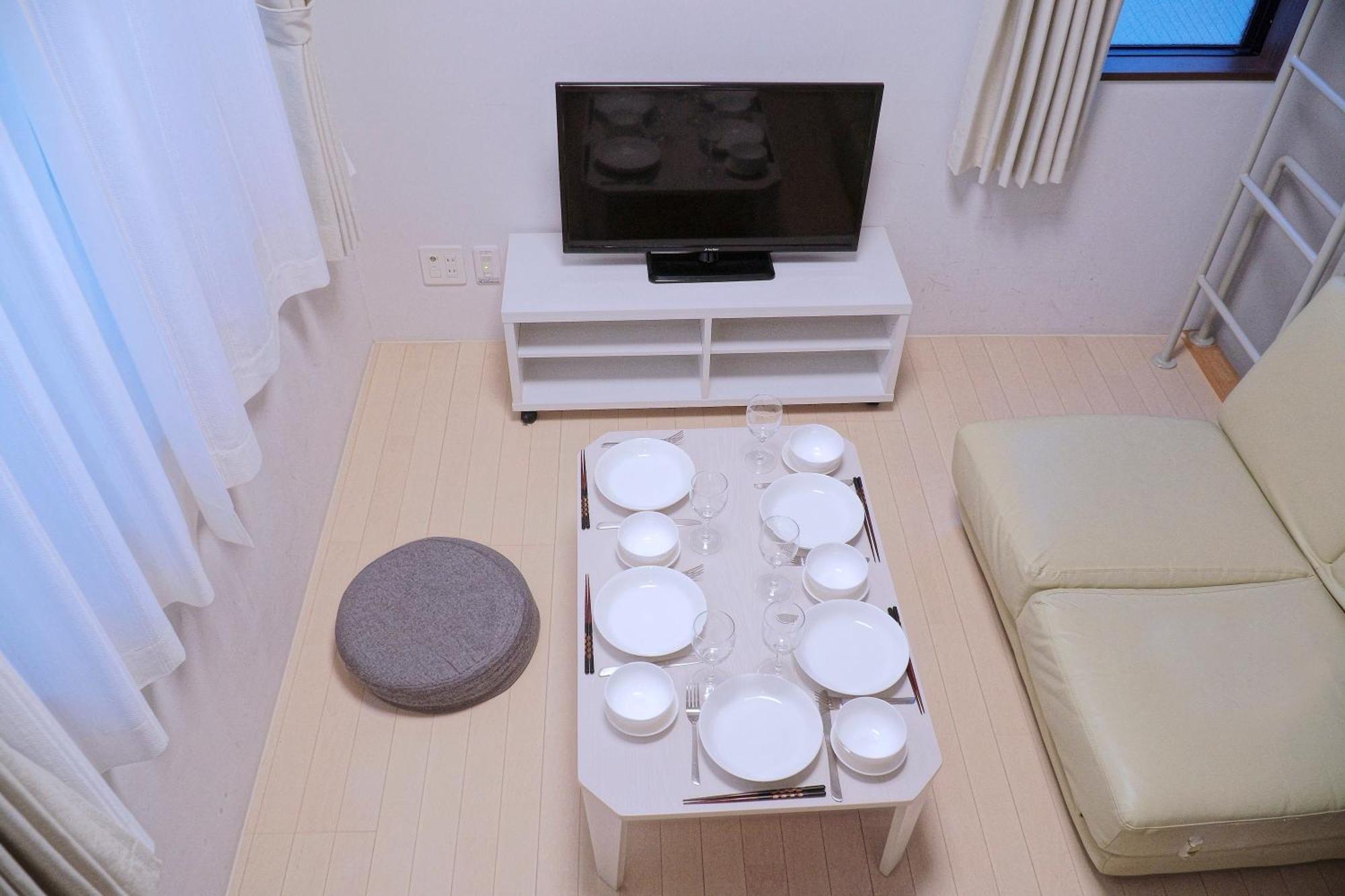 Laffitte Tokyo Apartment Стая снимка